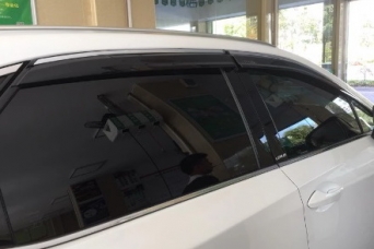 Дефлекторы боковых окон Lexus RX IV с молдингом из нержавеющей стали