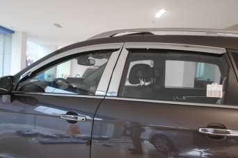 Дефлекторы боковых окон Opel Antara хромированные autoclover