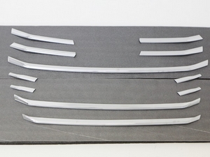 Молдинги (накладки) на решетку радиатора хромированные Audi A6   c 2011 по 2017 - Автоаксессуары и тюнинг