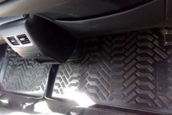 Коврики в салон Lexus RX IV полиуретан 3D с подпятником&#43;крепления черные