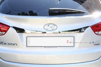 Молдинг задней двери Hyundai ix35 над номером верхний хромированный китай