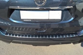 Накладка на задний бампер Nissan X-Trail T32 2014-2018 профилированная с загибом карбон