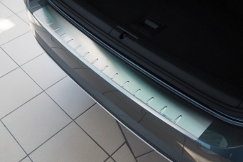Накладка на задний бампер VW Jetta VI 2010-2014 матовая с загибом