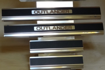 Накладки на пороги Mitsubishi Outlander III карбон