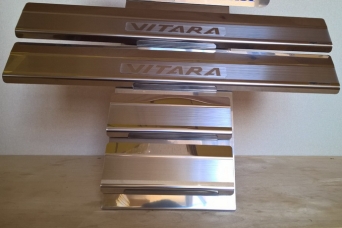 Накладки на пороги Suzuki Vitara II нержавеющая сталь