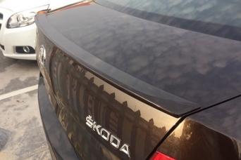 Спойлер Skoda Octavia A7 черный перламутр