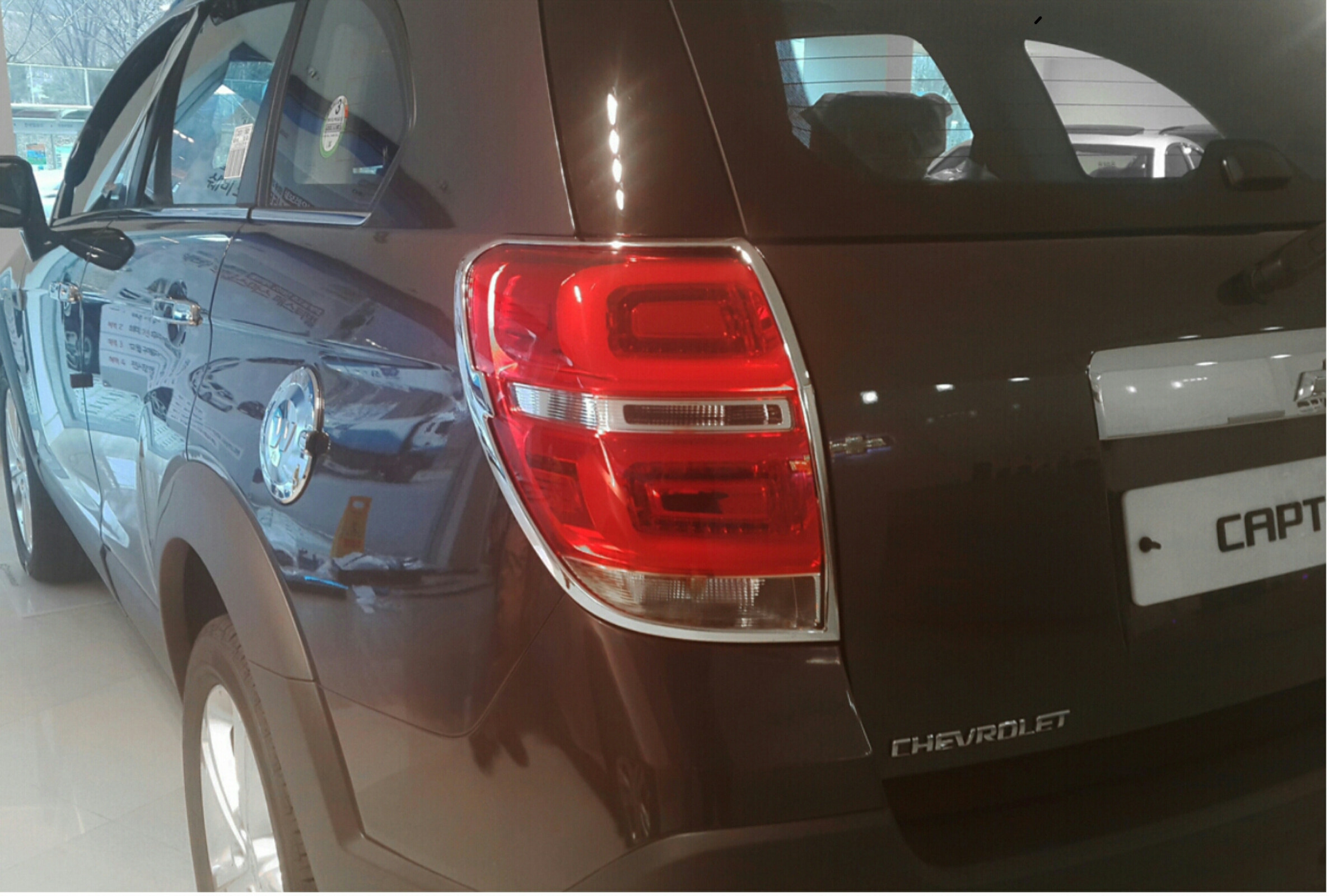 Chevrolet Captiva 2011 -2016 Хромированные оконтовки на фонари C473