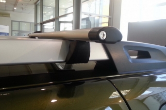 Багажник Renault Duster 2015- на рейлинги аэродинамические дуги с замком