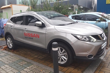 Дефлекторы на окна хромированные (6 элементов) Autoclover - Nissan Qashqai 2014-2021 D627
