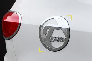 Хромированная накладка на лючок бензобака Kyoungdong - Volkswagen Tiguan I 2008-2016 - Автоаксессуары и тюнинг