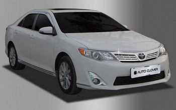 Хромированная накладка на решетку радиатора Autoclover - Toyota Camry 2011-2017 C737