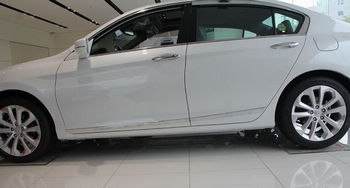 Хромированные молдинги на двери Autoclover - Honda Accord IX 2013-2017 B765
