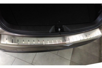 Накладка на задний бампер Subaru Forester SJ профилированная с загибом