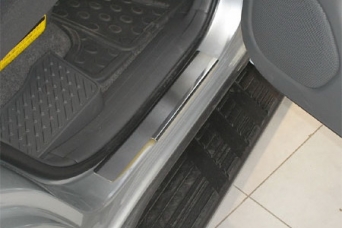 Накладки на пороги Toyota Land Cruiser Prado 120