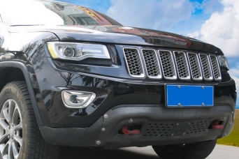 Накладки передних птф Jeep Grand Cherokee WK2 2013-2018